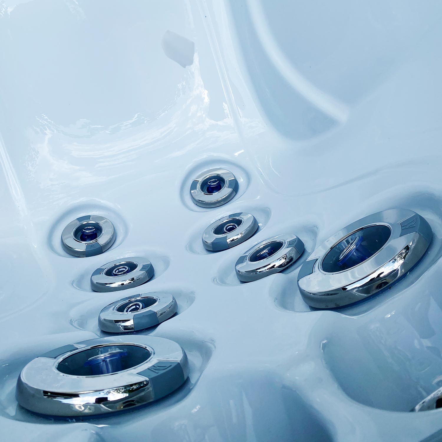 Wellis_Manhattan_hot_tub_detail6